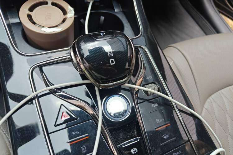 Used BYD Han 2025 DM-i 125KM Elite Model Gear Lever