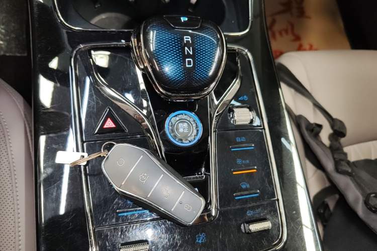 Used BYD Han 2025 DM-i 125KM Prestige Model Gear Lever