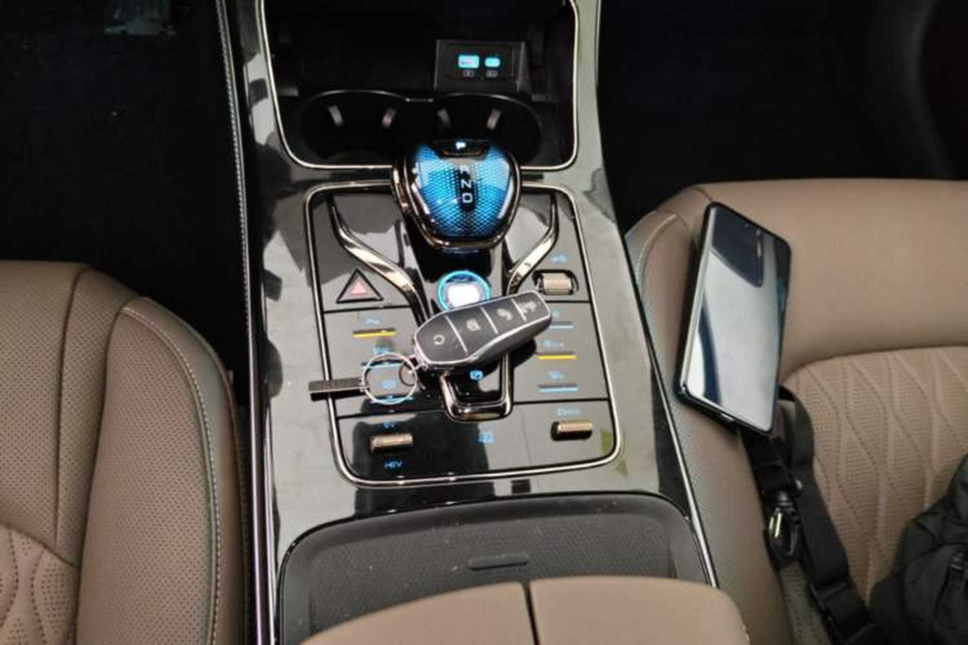 Used BYD Han 2025 DM-i Intelligent Driving Edition 125KM LiDAR Flagship Model Gear Lever