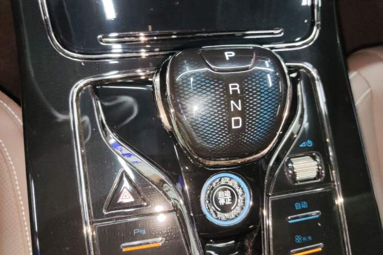 Used BYD Han 2025 DM-i 125KM Prestige Model Gear Lever