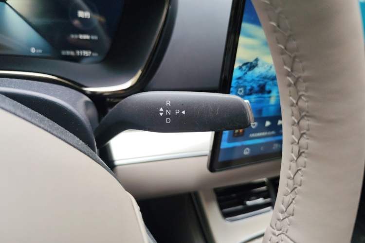 Used BYD Han 2025 Model EV Intelligent Driving Edition 635KM Flagship Gear Lever