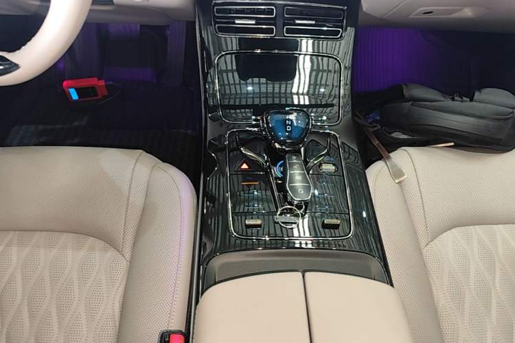 Used BYD Han 2025 DM-i 125KM Prestige Model Gear Lever