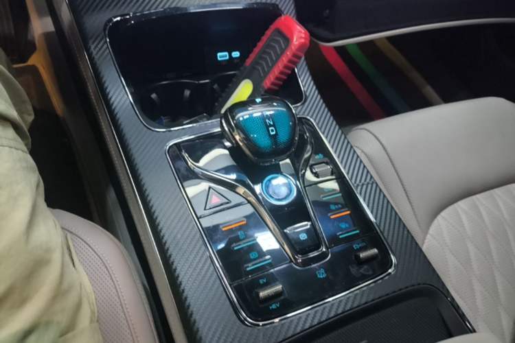 Used BYD Han 2025 DM-i 125KM Prestige Model Gear Lever