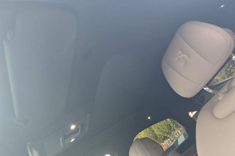Used BYD Han 2025 DM-i Smart Drive 125KM Prestige Model Headliner