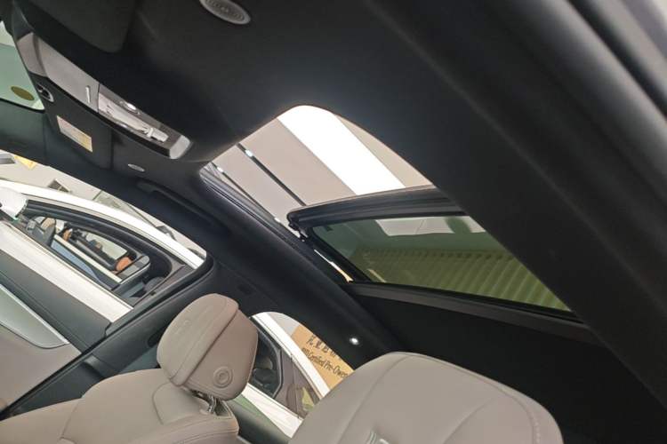 Used BYD Han 2025 DM-i 125KM Prestige Model Headliner