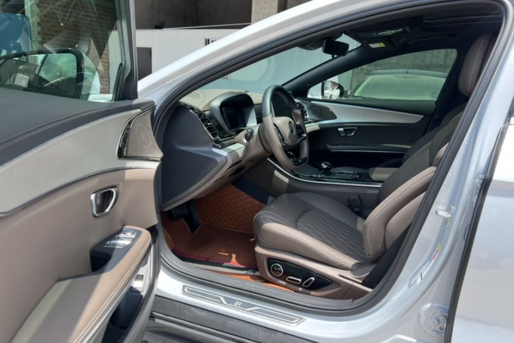 Used BYD Han 2025 DM-i 125KM Elite Model Interior 3