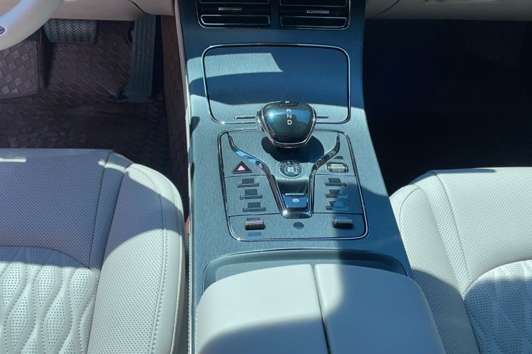 Used BYD Han 2025 DM-i 125KM Elite Model Interior 7