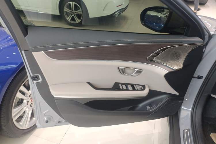 Used BYD Han 2025 DM-i 125KM LiDAR-Powered Intelligent Driving Model Left Front Door Interior