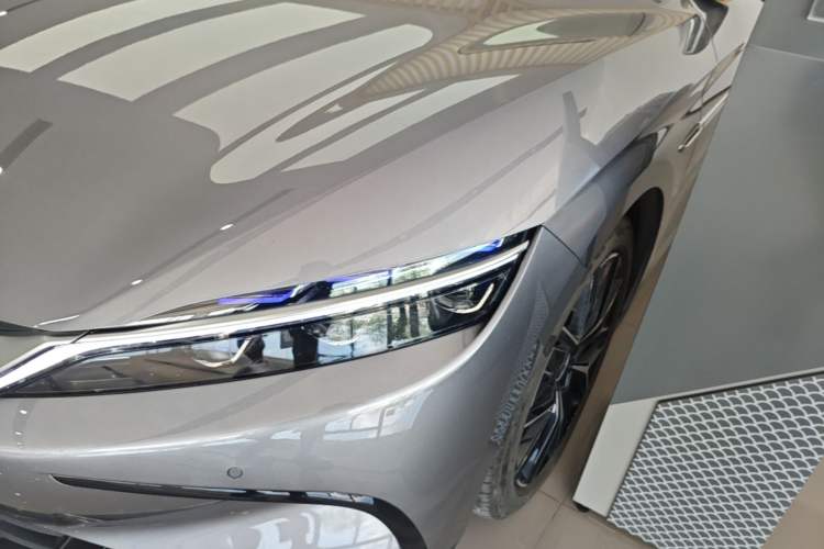 Used BYD Han 2025 DM-i 125KM Prestige Model Left Front Headlight