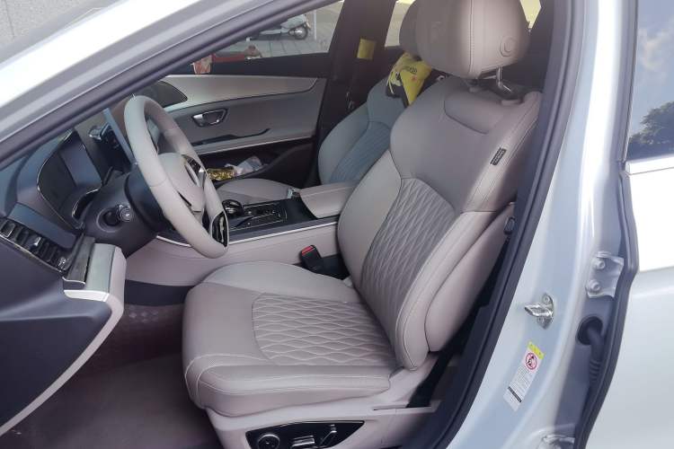 Used BYD Han 2025 DM-i Smart Drive 125KM Comfort Edition Left Front Seat