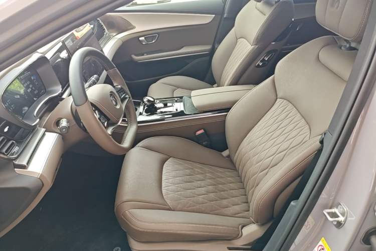 Used BYD Han 2025 DM-i Intelligent Driving Edition 125KM LiDAR Flagship Model Left Front Seat