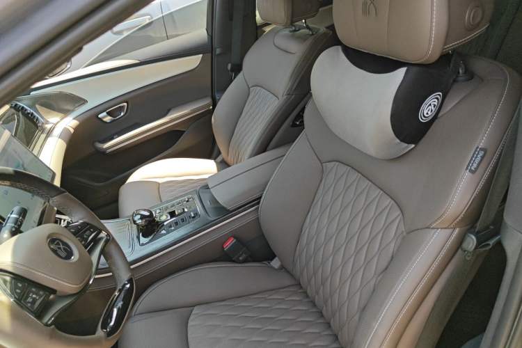 Used BYD Han 2025 DM-i 125KM Prestige Model Left Front Seat