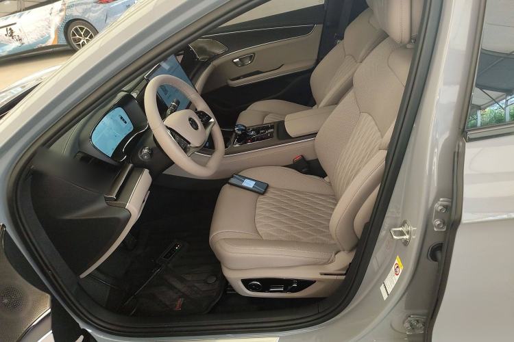 Used BYD Han 2025 DM-i Intelligent Driving Edition 125KM LiDAR Flagship Model Left Front Seat