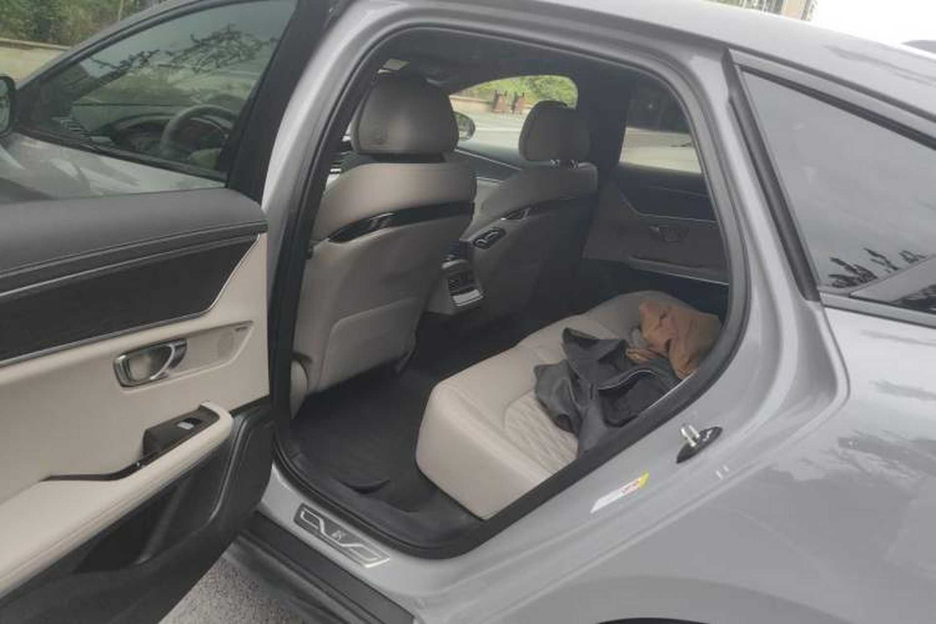 Used BYD Han 2025 EV with 701 km of Laser Radar-Enabled Intelligent Driving Left Rear Seat