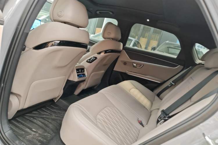 Used BYD Han 2025 DM-i Intelligent Driving Edition 125KM LiDAR Flagship Model Left Rear Seat