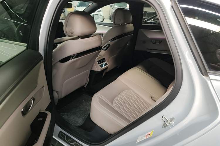 Used BYD Han 2025 DM-i 125KM Prestige Model Left Rear Seat