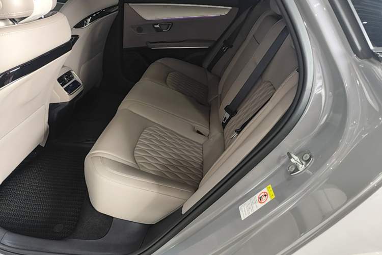 Used BYD Han 2025 DM-i 125KM Prestige Model Left Rear Seat