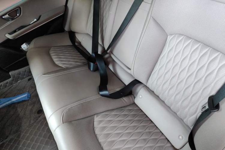 Used BYD Han 2025 DM-i 125KM Elite Model Left Rear Seat