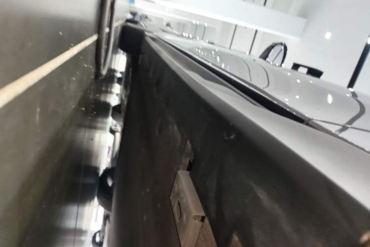 Used BYD Han 2025 EV with 701 km of Laser Radar-Enabled Intelligent Driving Left Side Sill