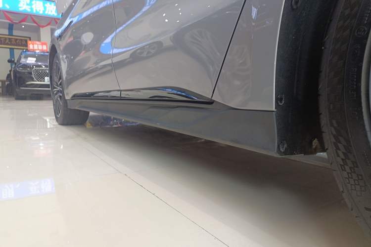 Used BYD Han 2025 DM-i 125KM LiDAR-Powered Intelligent Driving Model Left Side Sill