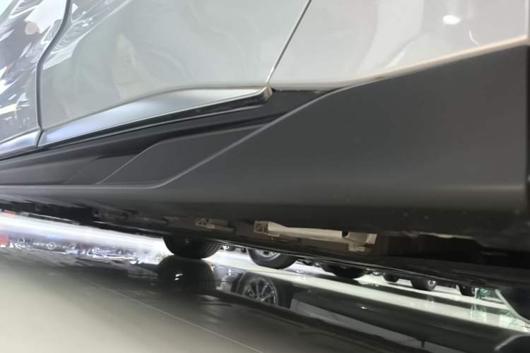 Used BYD Han 2025 DM-i 125KM Elite Model Left Side Sill