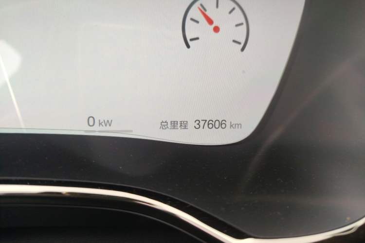 Used BYD Han 2025 DM-i 125KM Prestige Model Odometer Close Up