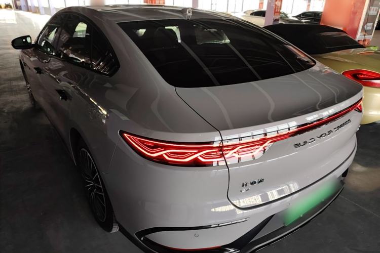 Used BYD Han 2025 EV Intelligent Driving Edition 701KM LiDAR Flagship Model Rear Left 45 Deg