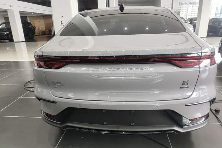 Used BYD Han 2025 Model EV Intelligent Driving Edition 635KM LiDAR Flagship Rear