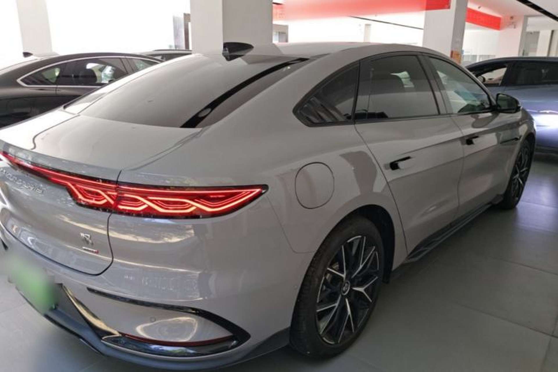 Used BYD Han 2025 DM-i Intelligent Driving Edition 125KM LiDAR Flagship Model Rear Right 45 Deg