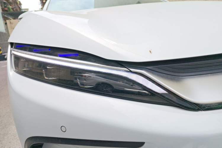 Used BYD Han 2025 EV Intelligent Driving Version 701KM Prestige Model Right Front Headlight