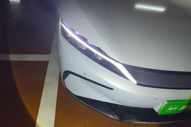 Used BYD Han 2025 EV 605KM Prestige Model Right Front Headlight