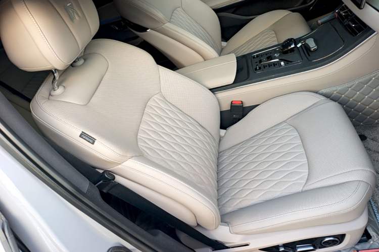 Used BYD Han 2025 DM-i 125KM Elite Model Right Front Seat