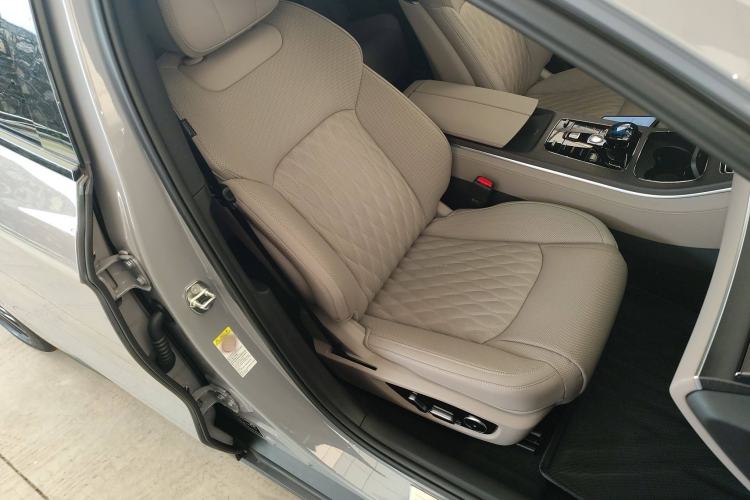 Used BYD Han 2025 DM-i Intelligent Driving Edition 125KM LiDAR Flagship Model Right Front Seat
