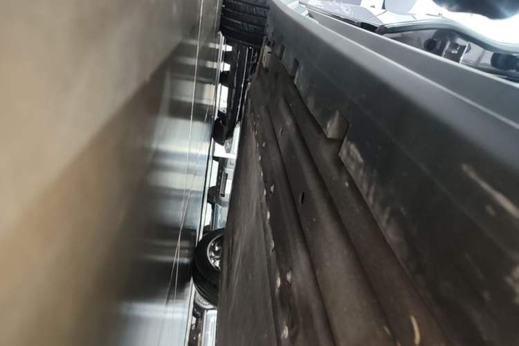 Used BYD Han 2025 Model EV Intelligent Driving Edition 635KM LiDAR Flagship Right Side Sill