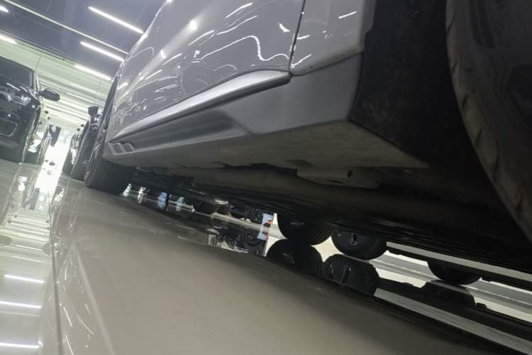 Used BYD Han 2025 DM-i 125KM Prestige Model Right Side Sill