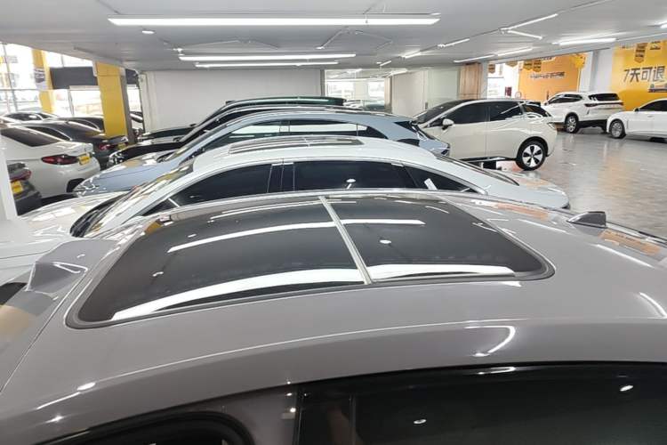 Used BYD Han 2025 DM-i Intelligent Driving Edition 125KM LiDAR Flagship Model Roof