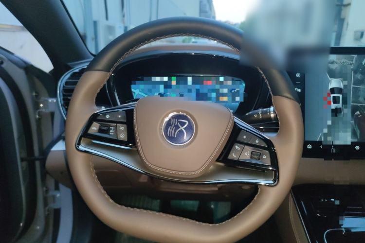 Used BYD Han 2025 DM-i 125KM LiDAR-Powered Intelligent Driving Model Steering Wheel