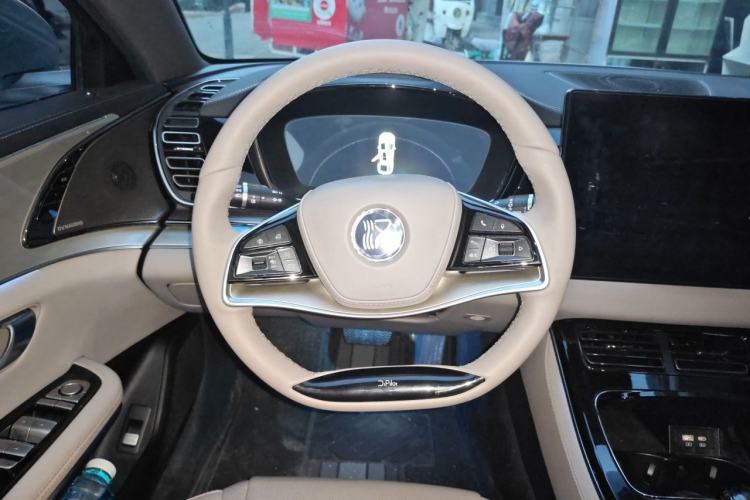 Used BYD Han 2025 DM-i 125KM Prestige Model Steering Wheel
