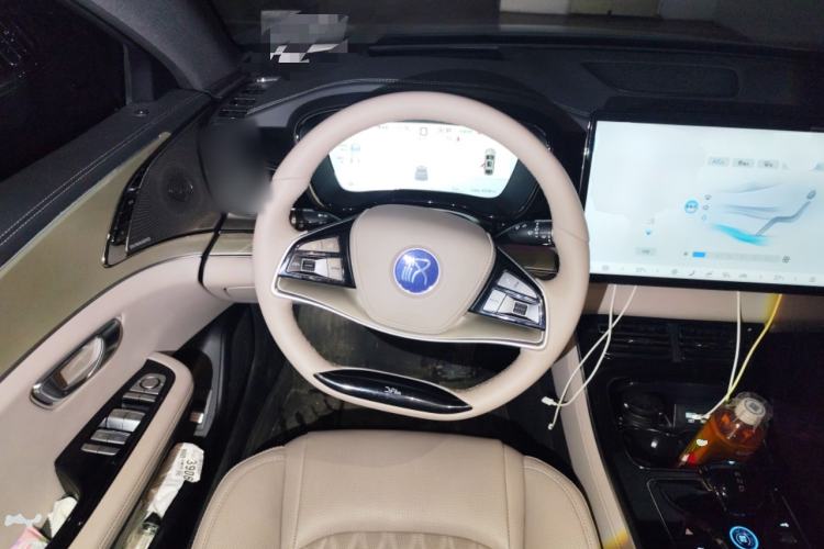 Used BYD Han 2025 EV 605KM Prestige Model Steering Wheel