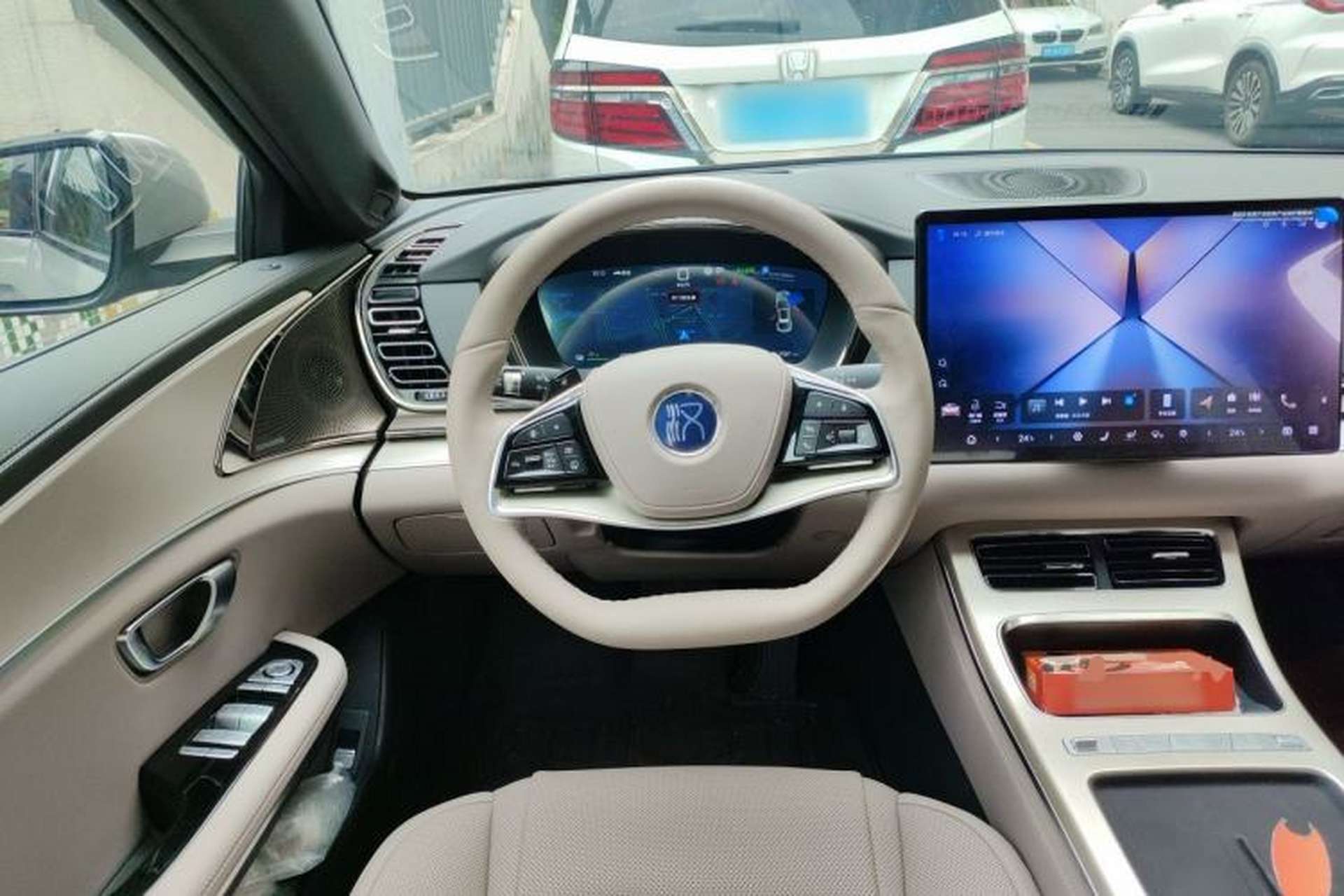 Used BYD Han 2025 Model EV Intelligent Driving Edition 635KM LiDAR Flagship Steering Wheel