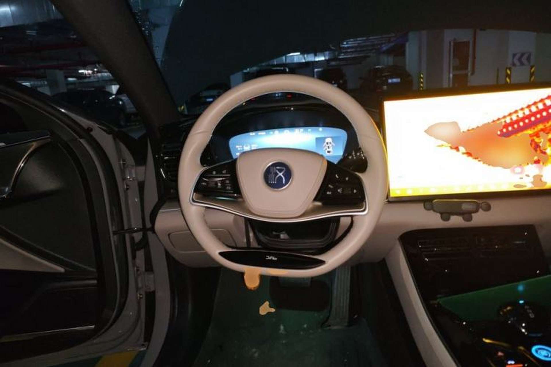 Used BYD Han 2025 DM-i 125KM Elite Model Steering Wheel