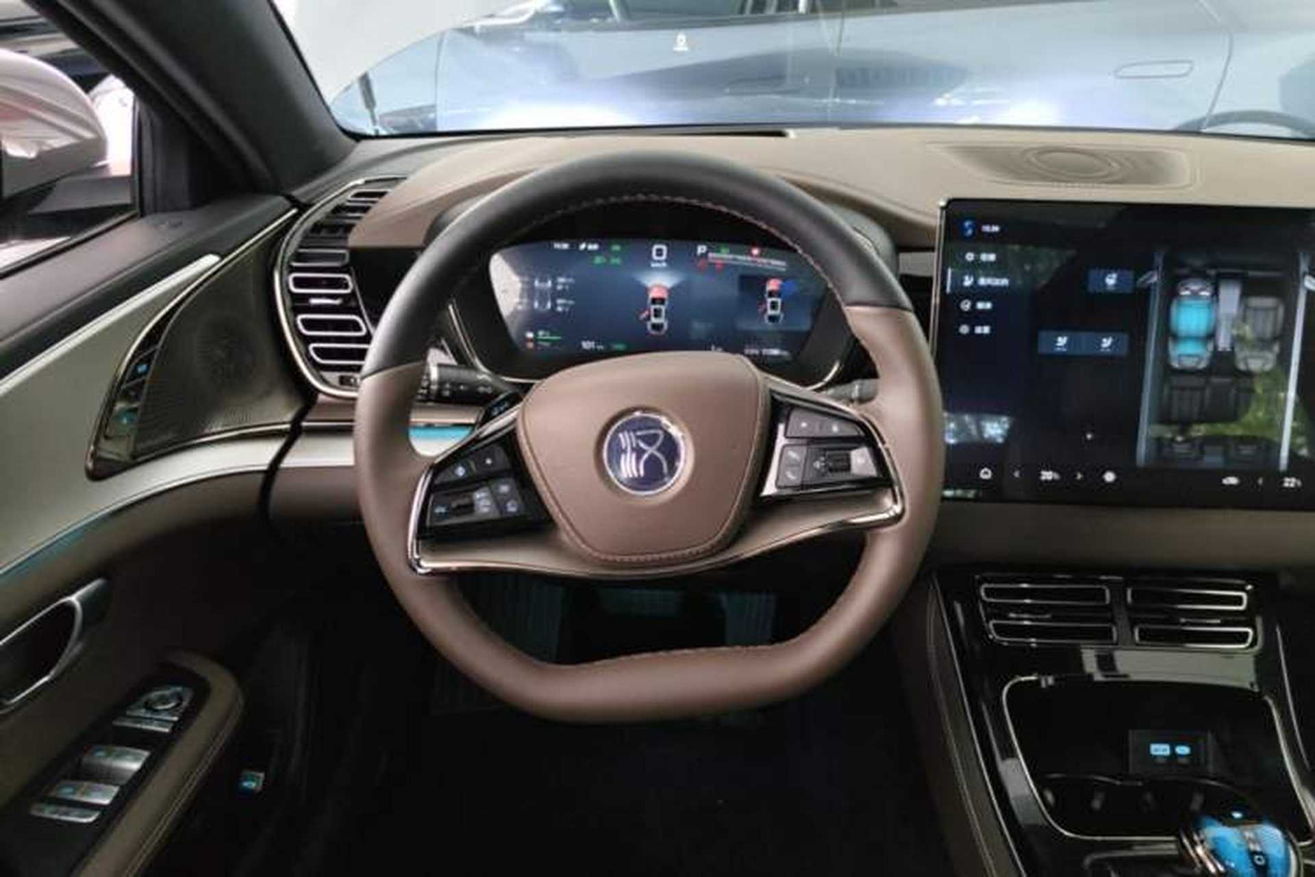 Used BYD Han 2025 DM-i Intelligent Driving Edition 125KM LiDAR Flagship Model Steering Wheel