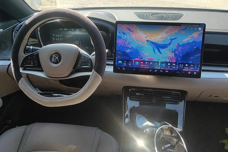 Used BYD Han 2025 DM-i 125KM Elite Model Steering Wheel