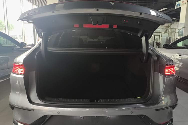 Used BYD Han 2025 DM-i 125KM Elite Model Trunk