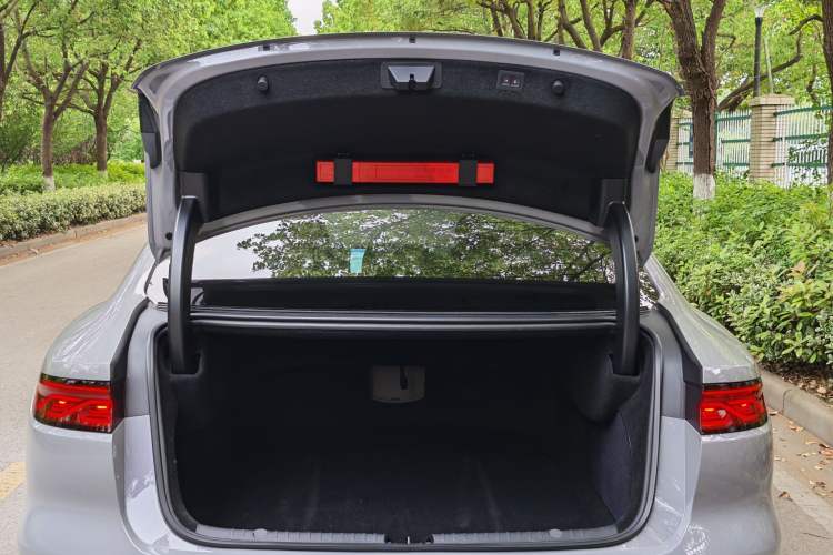 Used BYD Han 2025 EV Intelligent Driving Edition 701KM LiDAR Flagship Model Trunk