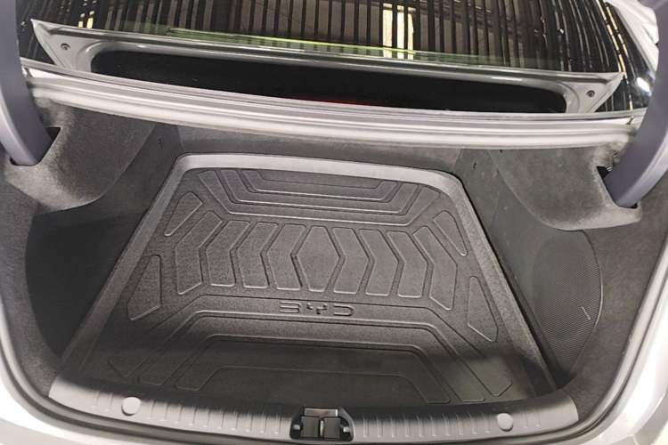 Used BYD Han 2025 DM-i 125KM Prestige Model Trunk