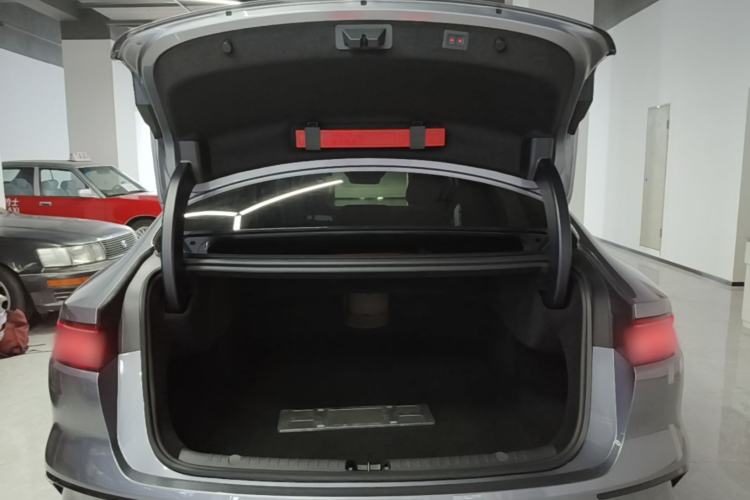 Used BYD Han 2025 DM-i 125KM Elite Model Trunk