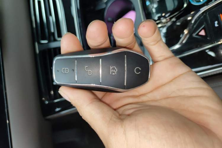 Used BYD Han 2025 DM-i Intelligent Driving Edition 125KM LiDAR Flagship Model Vehicle Key