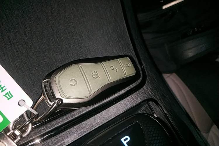 Used BYD Han 2025 DM-i Smart Drive 125KM Comfort Edition Vehicle Key
