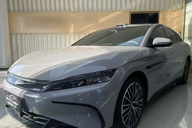 Used BYD Han 2025 DM-i Intelligent Driving Edition 125KM LiDAR Flagship Model